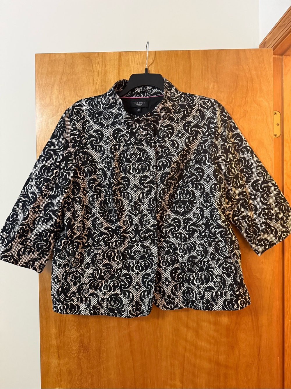 Talbots Womens Damask Floral Print Blazer Jacket Black Fabric Buttons NWT 18W